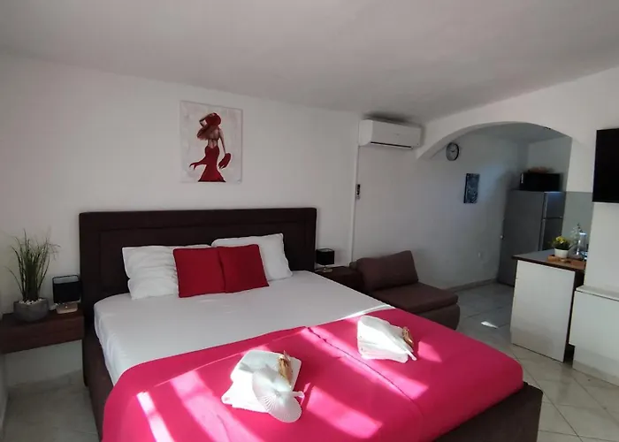 Iris Apartmán Vir
