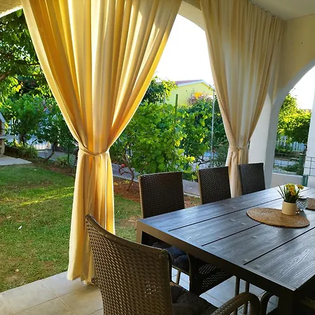 Iris Apartment