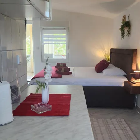 Iris Apartament