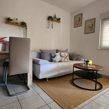 Iris Apartament *